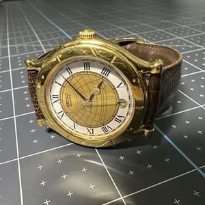 Seiko Quartz Vintage Mens Wristwatch 5Y22-6059 Gold Tone